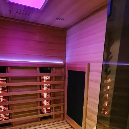 Want Logies: Ruime Loft * Damme